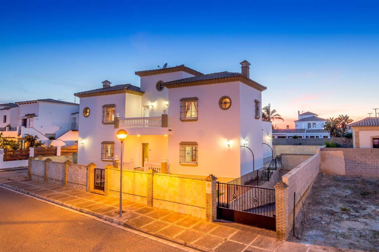 Chalet Adosado Atalaya P Conil De La Frontera Exteriör bild